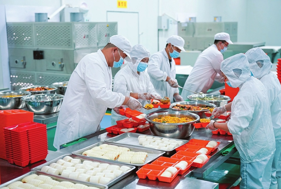 山西運城:&ldquo;放心午餐&rdquo;服務校園