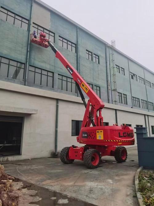 高空作業車租賃 安全、高效、靈活的現代化施工解決方案